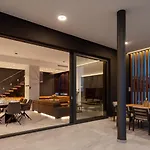 Vila Luxury Excellence With A Pool