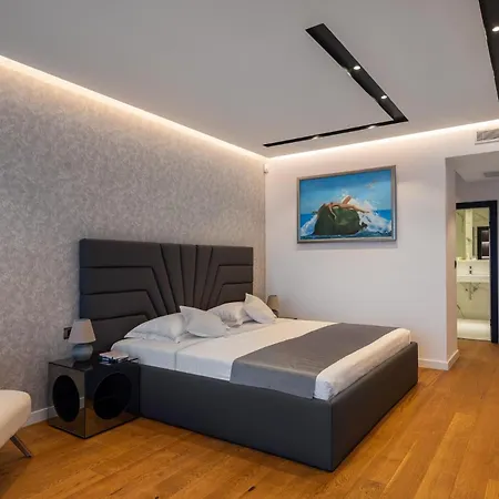 Luxury Excellence With A Pool * Seget Vranjica