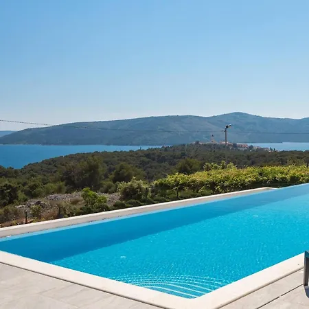Villa Luxury Excellence With A Pool Seget Vranjica